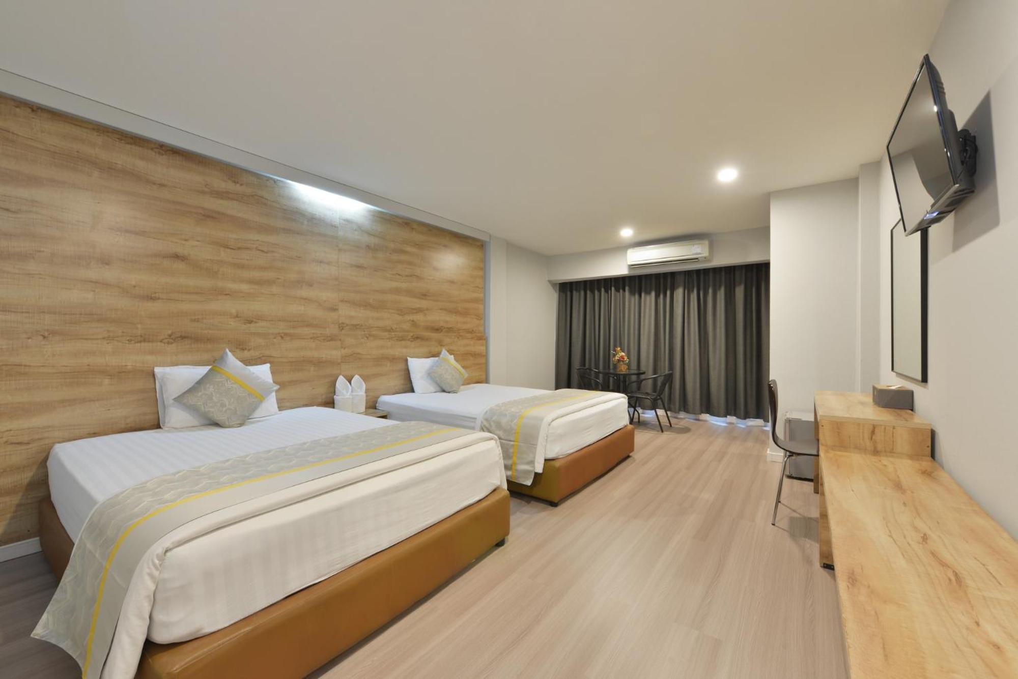 Berich Hotel Tak Zewnętrze zdjęcie
